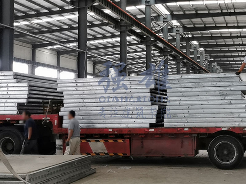 發(fā)泡水泥復合板